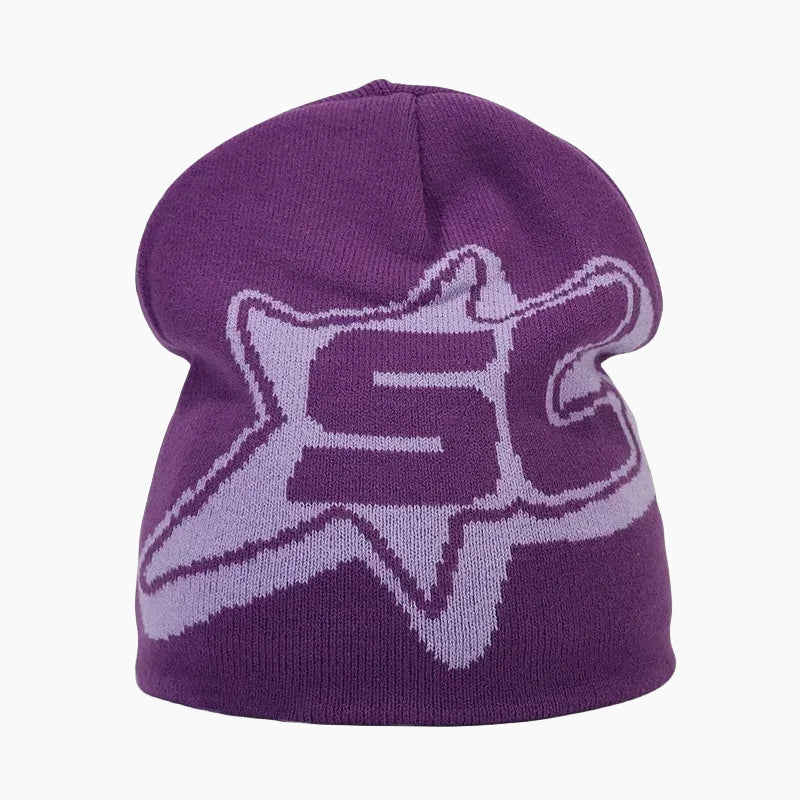 beanie with stars