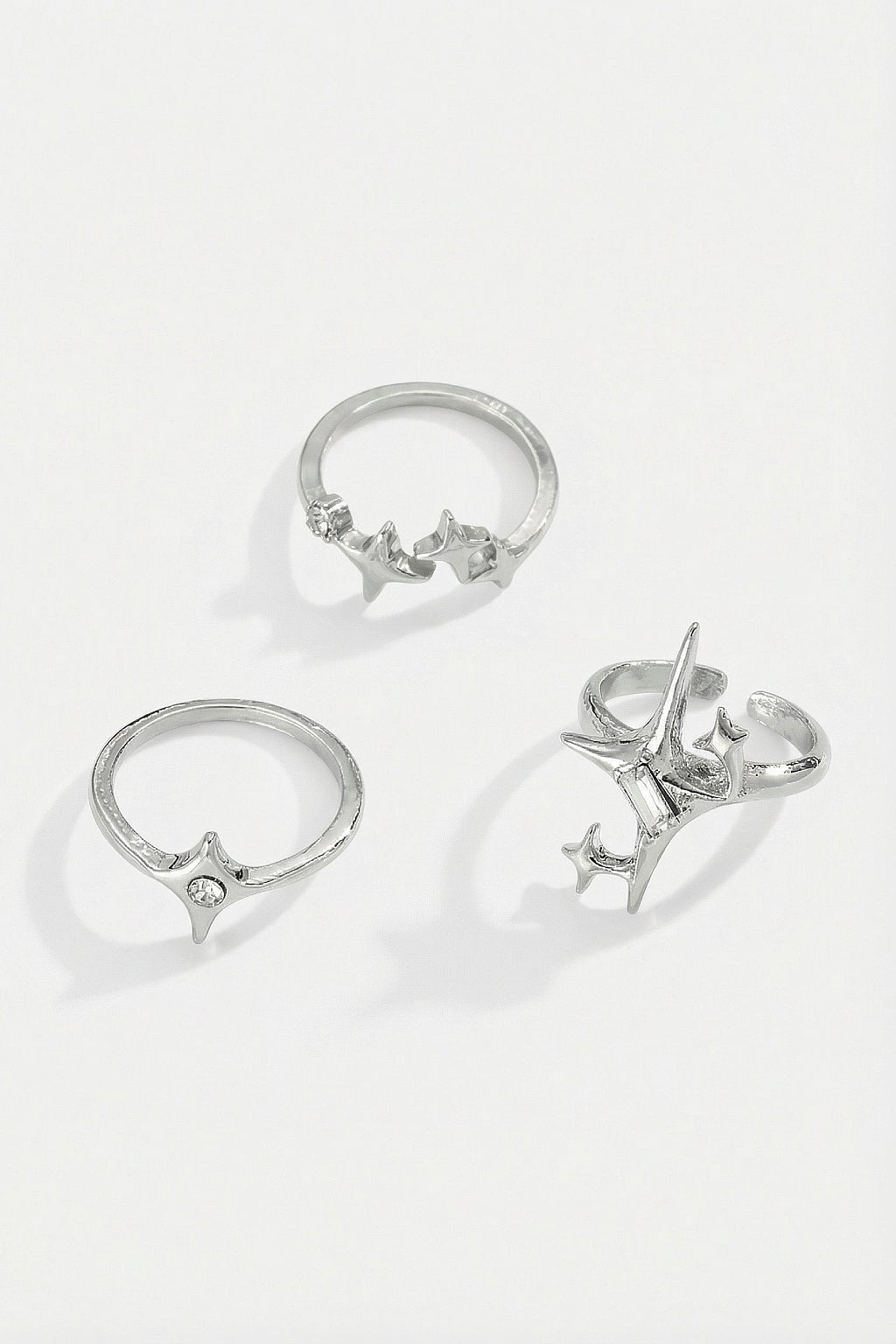 Streetwear Ring - silver connected three ring set, front view